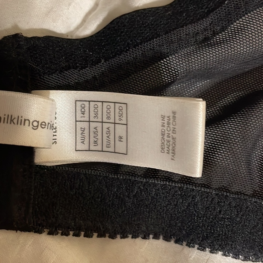 Hot milk maternity bra and thong removable clasp to nurse worn once - Picture 6 of 8